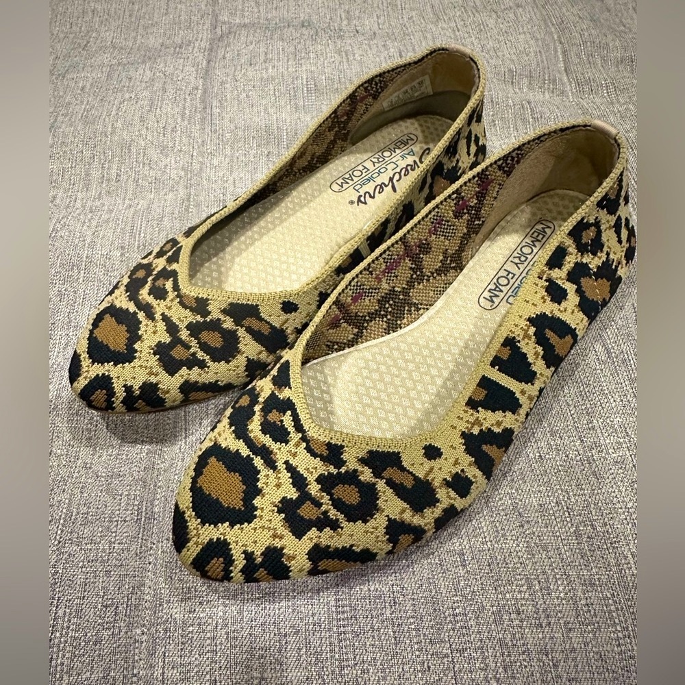 Memory Foam Leopard Sketchers